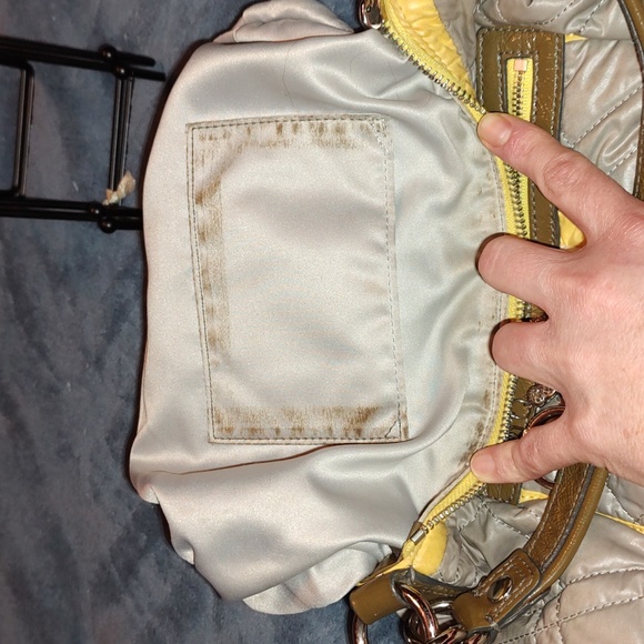 Coach Poppy Ski Bunny 15871 Quilted Nylon & Patent Leather shoulderbag. GUC. - Picture 11 of 16